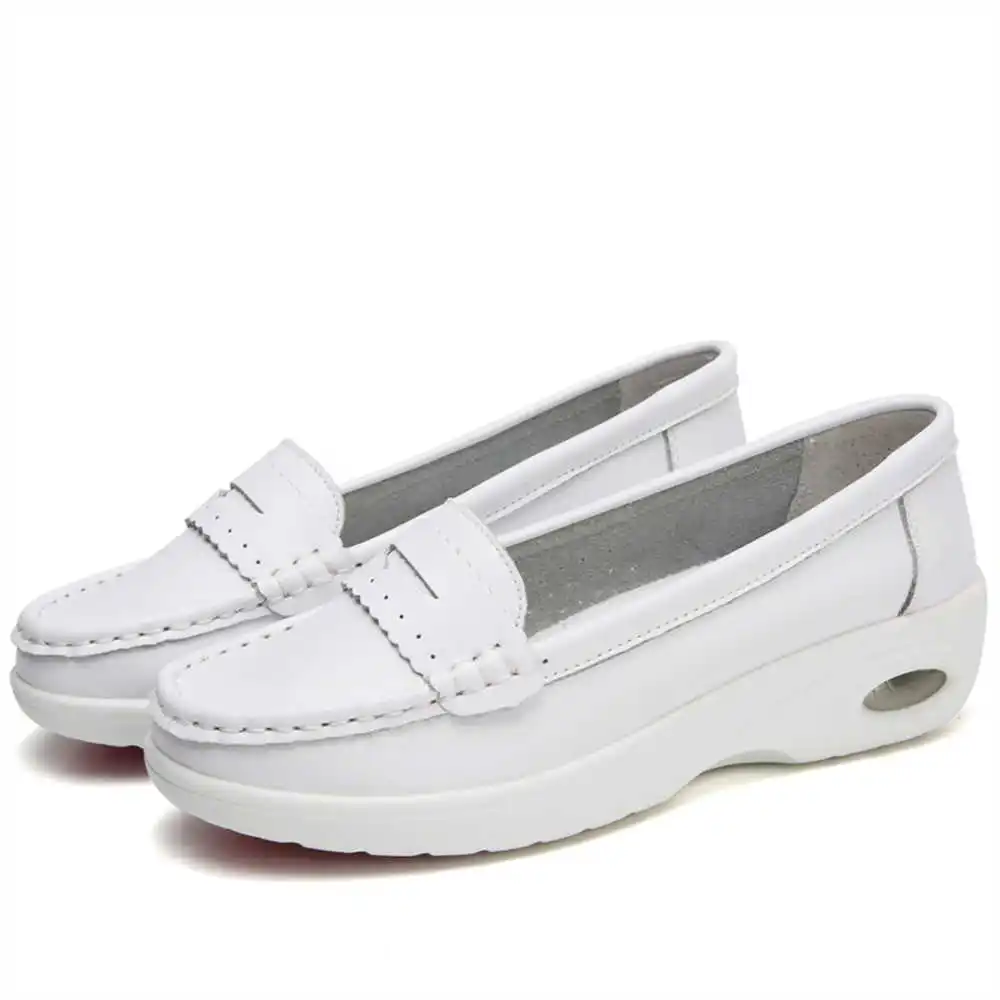 Thick Sole Slipon White Traine - Tech Accessories To Buy บทวิจารณ์และราคา