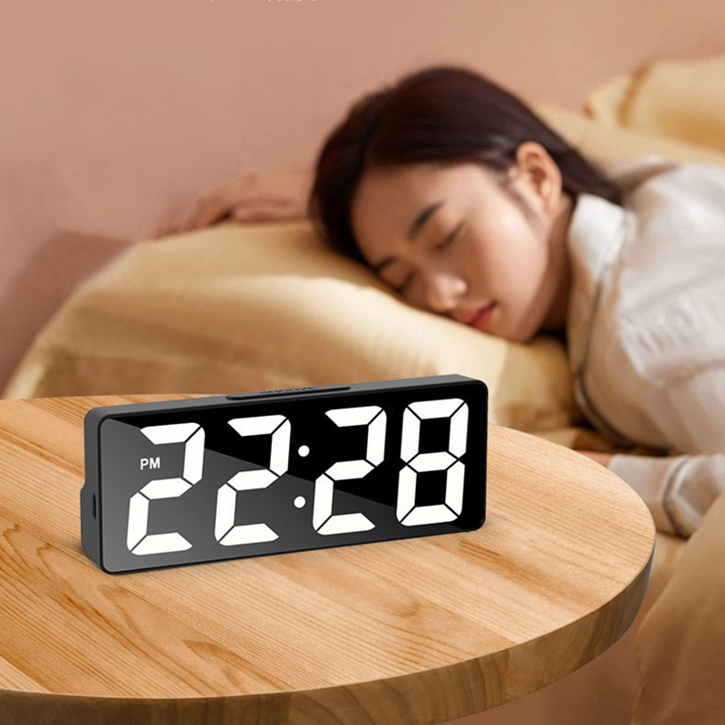 Electronic Digital Alarm Clock - Tech Room Accessories บทวิจารณ์และราคา